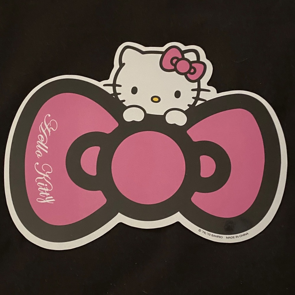 Hello Kitty 🎀 Bow Car Magnet